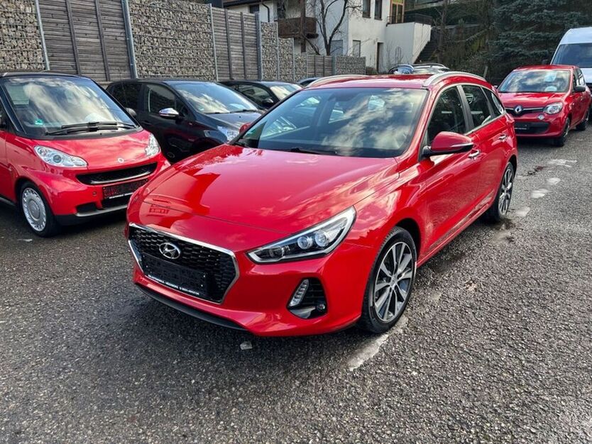 i30