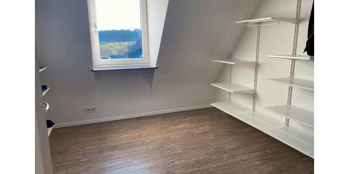 Einfamilienhaus Werneck - 6 Zimmer, 150 m&sup2;, 1.900&euro; | Angebot:25590830