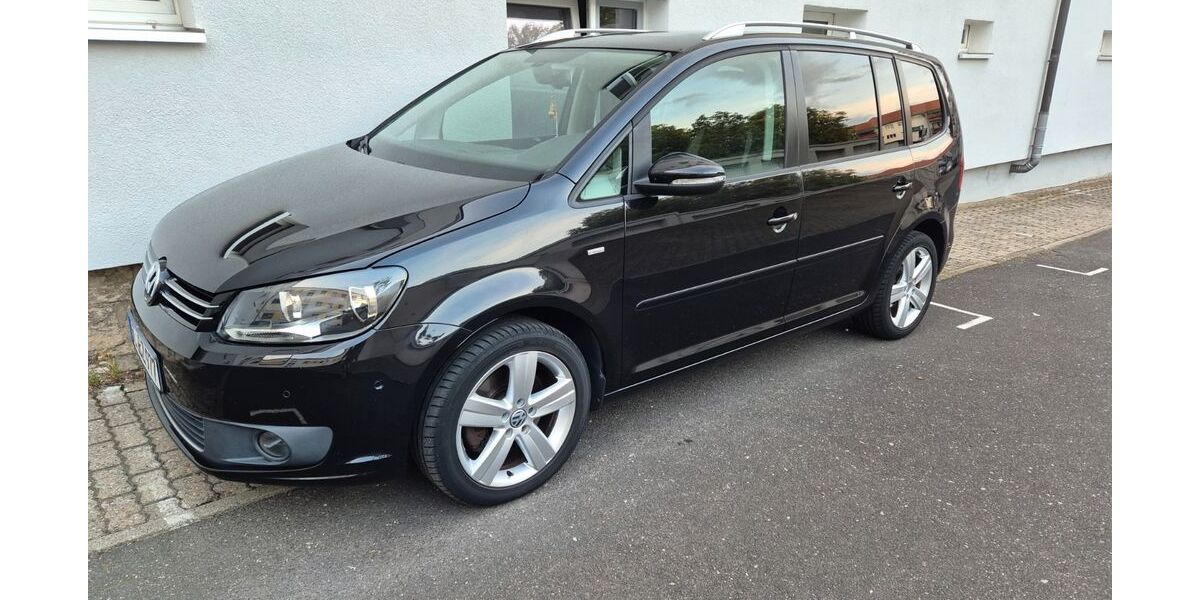 VW Touran 148.000 km 8.550 € Würzburg 97074