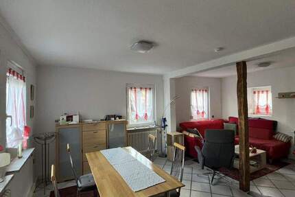 Haus Tauberbischofsheim-Hochhausen Hochhausen - 4 Zimmer, 110 m&sup2;, 159.000&euro; | Angebot:24056457