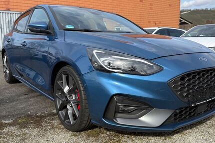 Ford Focus 117.300 km 18.690 &euro; Würzburg 97084