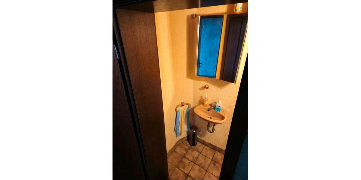 Einfamilienhaus Marktheidenfeld - 3 Zimmer, 160 m&sup2;, 155.000&euro; | Angebot:27169731