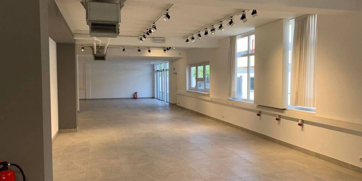 Gewerbeobjekt Schwarzach am Main Stadtschwarzach - 3.950&euro; | Angebot:19313938