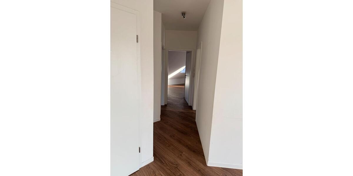 Helle Büro- oder Praxisräume in Geschäftshaus in Kürnach zimmer