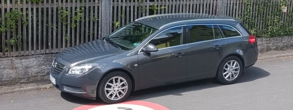 Opel Insignia 226.500 km 3.900 &euro; Kleinrinderfeld 97271
