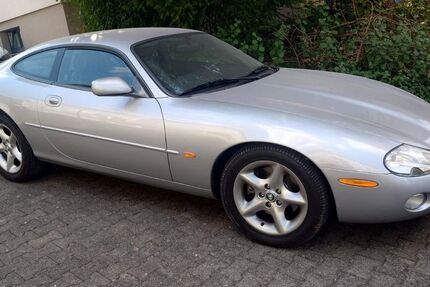 Jaguar XK8 73.000 km 16.000 &euro; Wuerzburg 97082