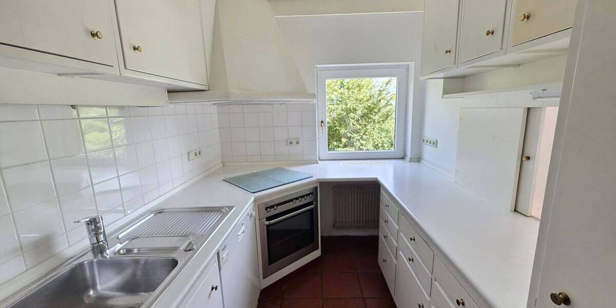 Etagenwohnung Würzburg Zellerau - 3 Zimmer, 100 m&sup2;, 1.300&euro; | Angebot:26515279
