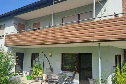 Haus zum Kaufen in Ochsenfurt 450.000 € 226 m² 8 zimmer