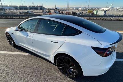 Tesla Model 3 62.000 km 30.500 &euro; Würzburg 97974