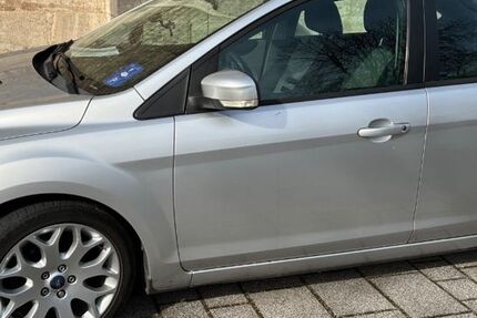 Ford Focus 210.000 km 2.500 &euro; Würzburg 97078
