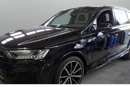 Audi Q7 42.500 km 56.980 € Würzburg 97076