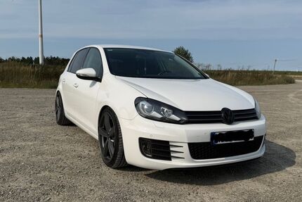 VW Golf 74.726 km 14.000 € Urspringen 97857