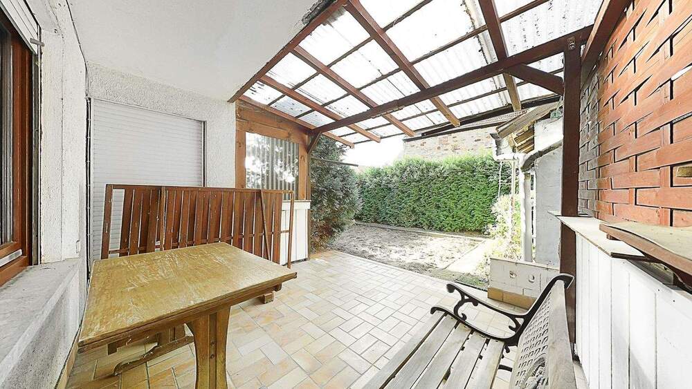 Einfamilienhaus Volkach Eichfeld - 1 Zimmer, 192 m&sup2;, 290.000&euro; | Angebot:25743799