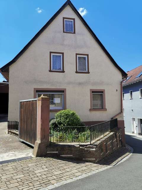 Haus zum Kaufen in Neubrunn 149.000 € 109 m²