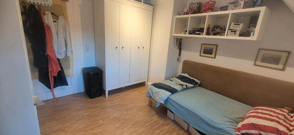 Dachgeschoßwohnung Würzburg Dürrbachau - 2 Zimmer, 30 m&sup2;, 623&euro; | Angebot:25657045