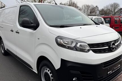 Opel Vivaro 270.000 km 9.300 € Estenfeld 97230
