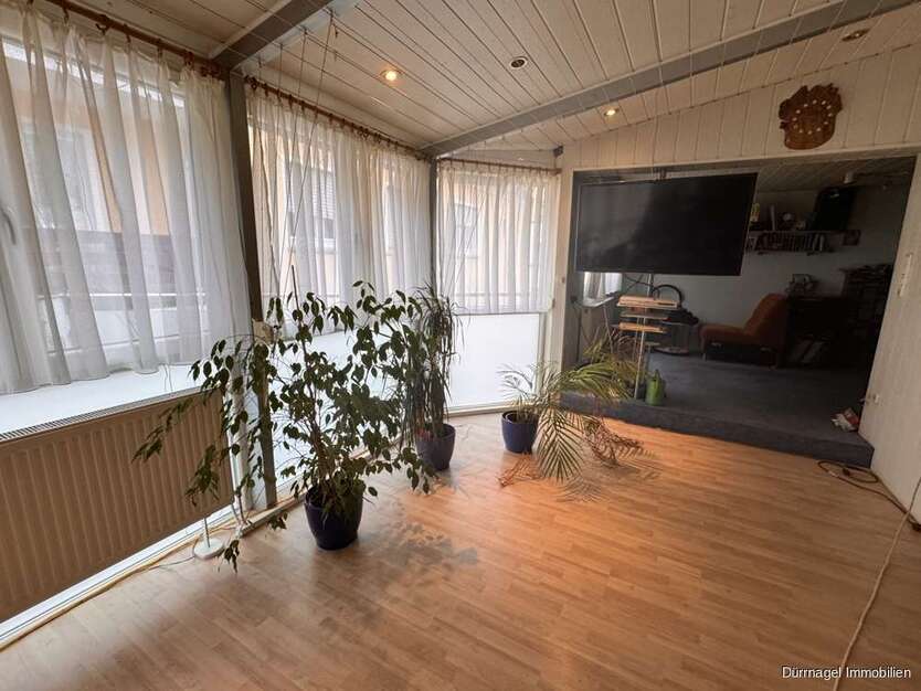 Haus zum Kaufen in Zellingen 259.000 € 213 m²