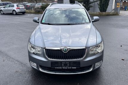 Skoda Superb 78.500 km 7.990 &euro; Würzburg 97076