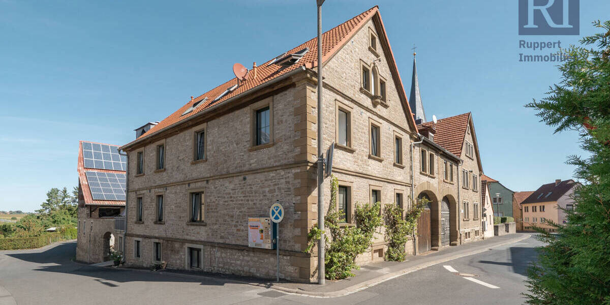 Gepflegte Wohnung mit Terrasse 4 zimmer