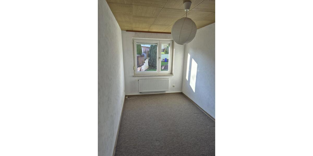 Etagenwohnung Ochsenfurt - 4 Zimmer, 82 m&sup2;, 199.000&euro; | Angebot:25321673