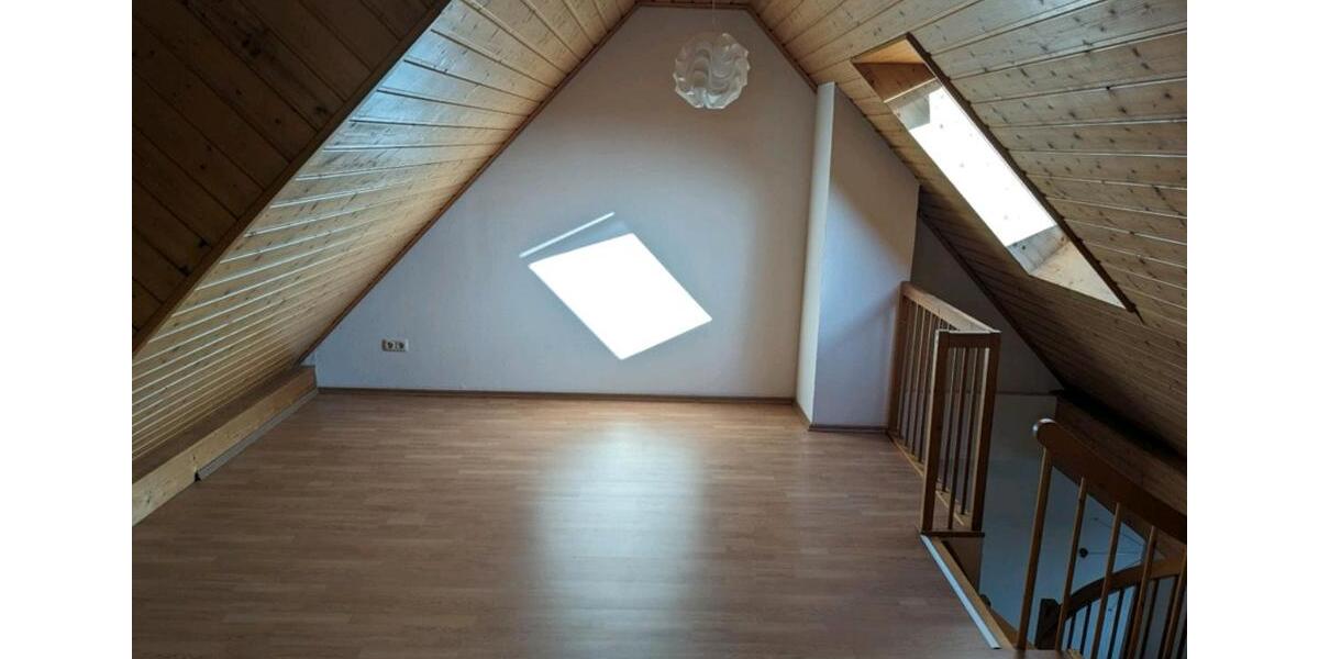 Etagenwohnung Ippesheim - 5 Zimmer, 126 m&sup2;, 269.000&euro; | Angebot:27203746