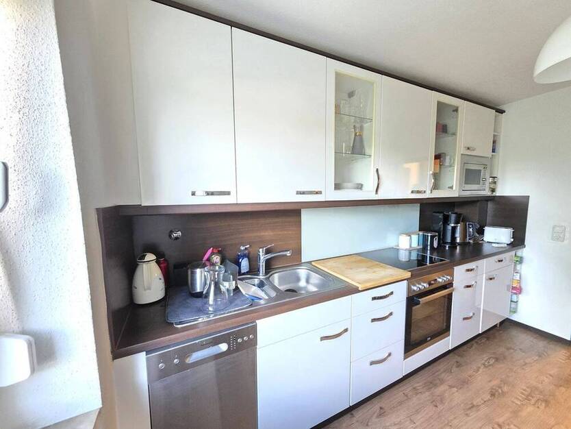 Gepflegte 3 Zimmer-Wohnung mit Balkon + Einbauküche in ruhiger Lage zu vermieten