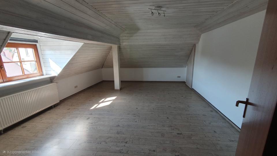 Dachgeschoßwohnung Arnstein - 3 Zimmer, 102 m&sup2;, 680&euro; | Angebot:26577626