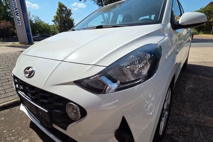 Hyundai i10 32.000 km 11.999 &euro; Tauberbischofsheim 97941