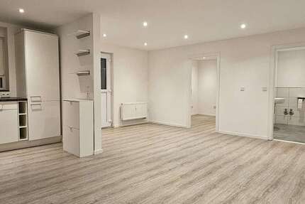 Wohnung Tauberbischofsheim - 4 Zimmer, 95 m&sup2;, 900&euro; | Angebot:27385550