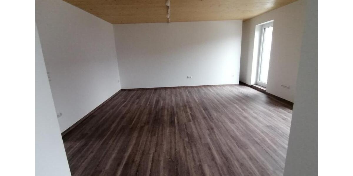 Etagenwohnung Ochsenfurt - 4 Zimmer, 109 m&sup2;, 1.215&euro; | Angebot:25832027