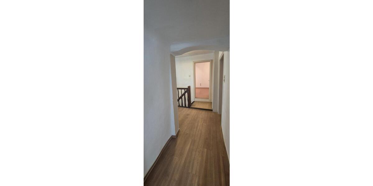 Einfamilienhaus Zellingen - 5 Zimmer, 100 m&sup2;, 54.500&euro; | Angebot:26727056