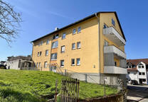 4-Zimmer-ETW in ruhiger, stadtnaher Lage in Igersheim mit herrlicher Aussicht