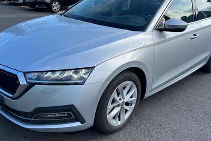 Skoda Octavia 209.000 km 14.400 € Würzburg 97076