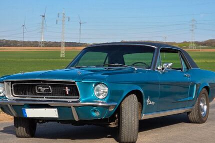 Ford Mustang 82.617 km 29.900 &euro; Würzburg 97072
