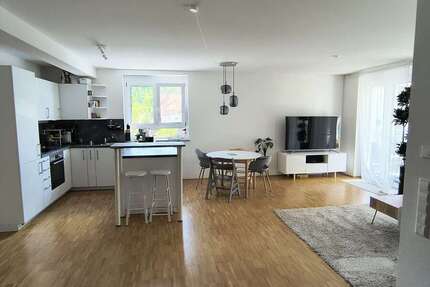 Wohnung Tauberbischofsheim - 3 Zimmer, 88 m&sup2;, 960&euro; | Angebot:26737666