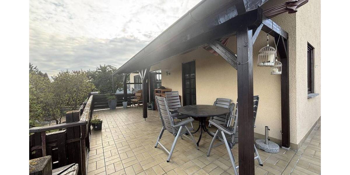 Mehrfamilienhaus, Wohnhaus Giebelstadt Ingolstadt - 9 Zimmer, 261 m&sup2;, 498.500&euro; | Angebot:26641791