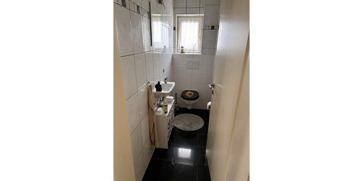 Etagenwohnung Volkach - 4 Zimmer, 98 m&sup2;, 900&euro; | Angebot:26853119