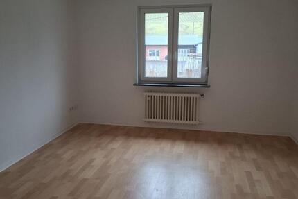 Wohnung Würzburg Dürrbachau - 4 Zimmer, 106 m&sup2;, 1.500&euro; | Angebot:26533142