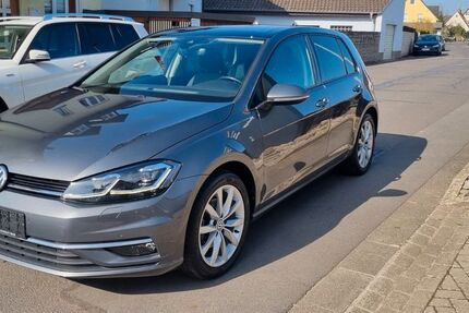 VW Golf 45.000 km 21.990 &euro; Stammheim 97509