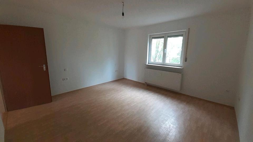 Erdgeschoßwohnung Kitzingen - 3 Zimmer, 78 m&sup2;, 795&euro; | Angebot:26519063