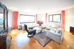 Zwei- bis Dreiparteienhaus in zentraler Lage mit Einliegerwohnung und Ausbaupotenzial im DG - Zweifamilienhaus Zell am Main | Angebot:26321773
