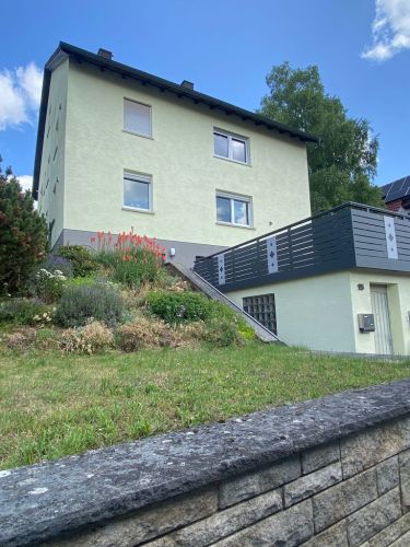 Zweifamilienhaus mit sehr schönem Ausblick in 97450 Arnstein-Müdesheim (ID 10566) 7 zimmer