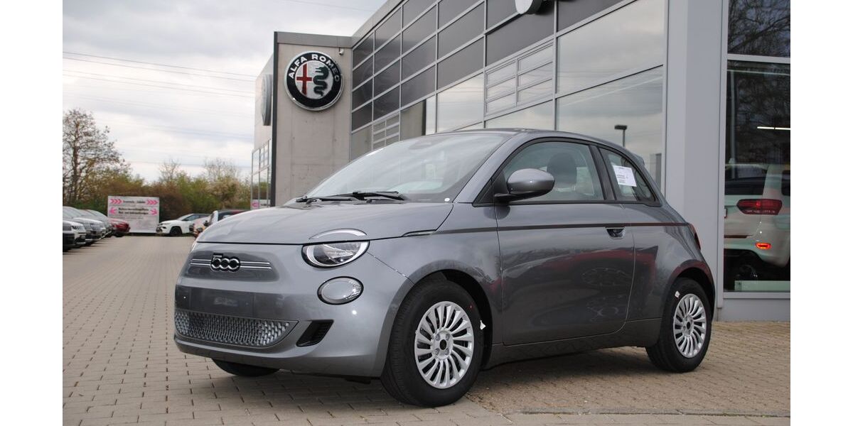 Fiat 500e 10.900 km 23.990 € Würzburg 97076