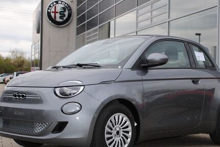 Fiat 500e 8.850 km 23.990 € Würzburg 97076