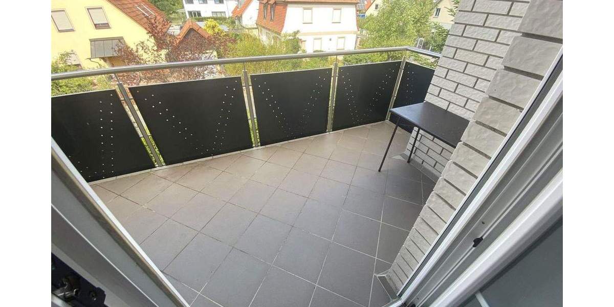 Einfamilienhaus Kitzingen - 7 Zimmer, 287 m&sup2;, 719.000&euro; | Angebot:25987663
