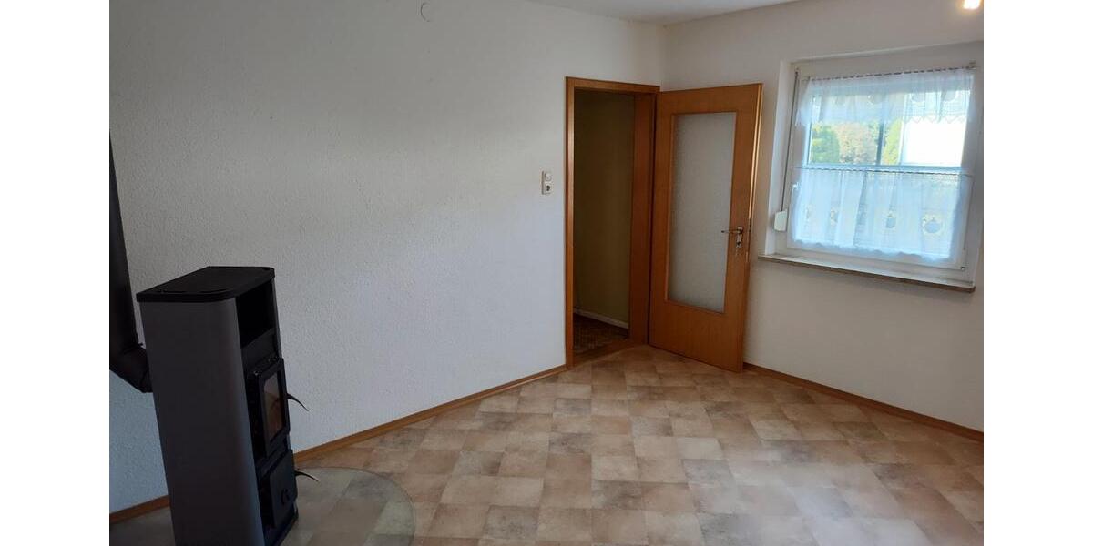 Doppelhaushälfte Giebelstadt - 6 Zimmer, 144 m&sup2;, 295.000&euro; | Angebot:26762801