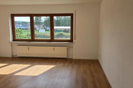 Schöne, helle 3-Zi. mit Terrasse + 2 Stellplätzen in Wiesenfeld 3 zimmer