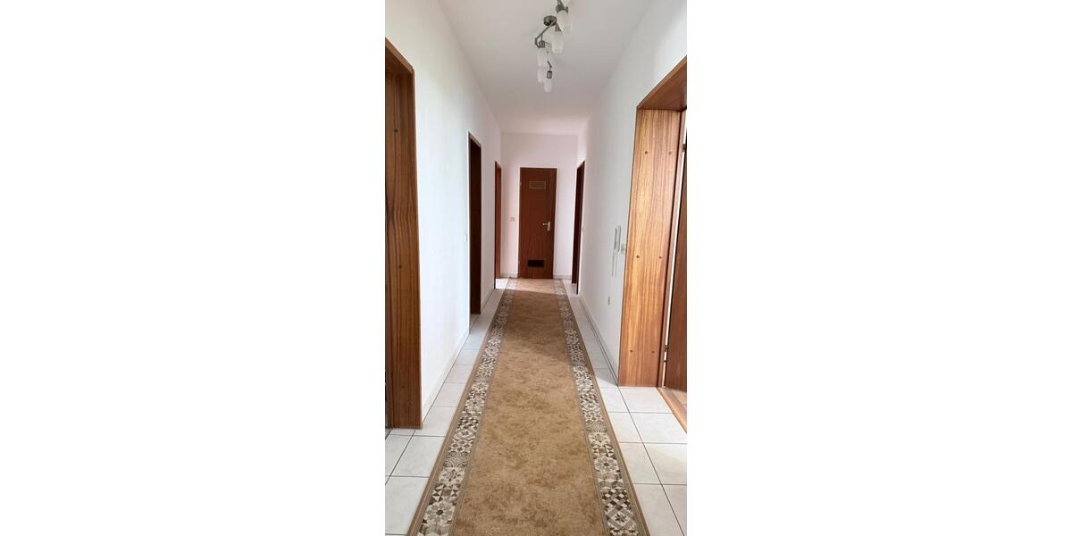 Etagenwohnung Würzburg Lengfeld - 3 Zimmer, 100 m&sup2;, 590&euro; | Angebot:26646619