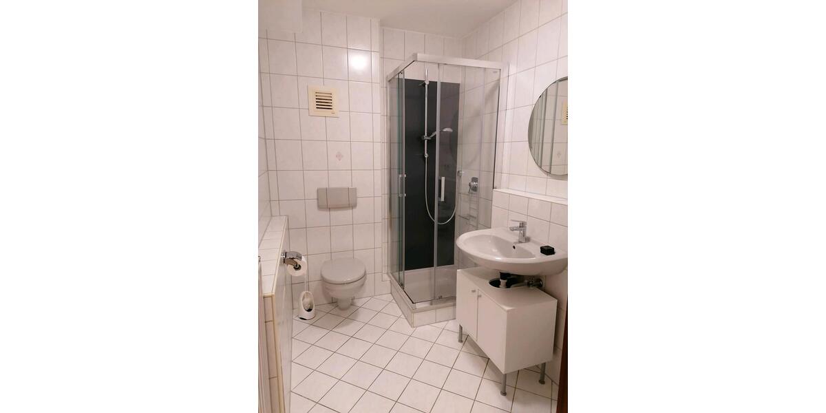 Dachgeschoßwohnung Würzburg Dürrbachau - 2 Zimmer, 40 m&sup2;, 660&euro; | Angebot:25017952