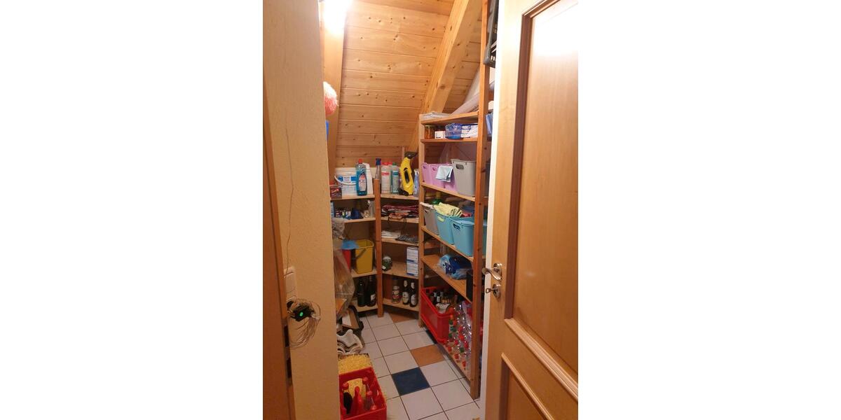 Etagenwohnung Schwarzach am Main - 4 Zimmer, 120 m&sup2;, 1.200&euro; | Angebot:25598897